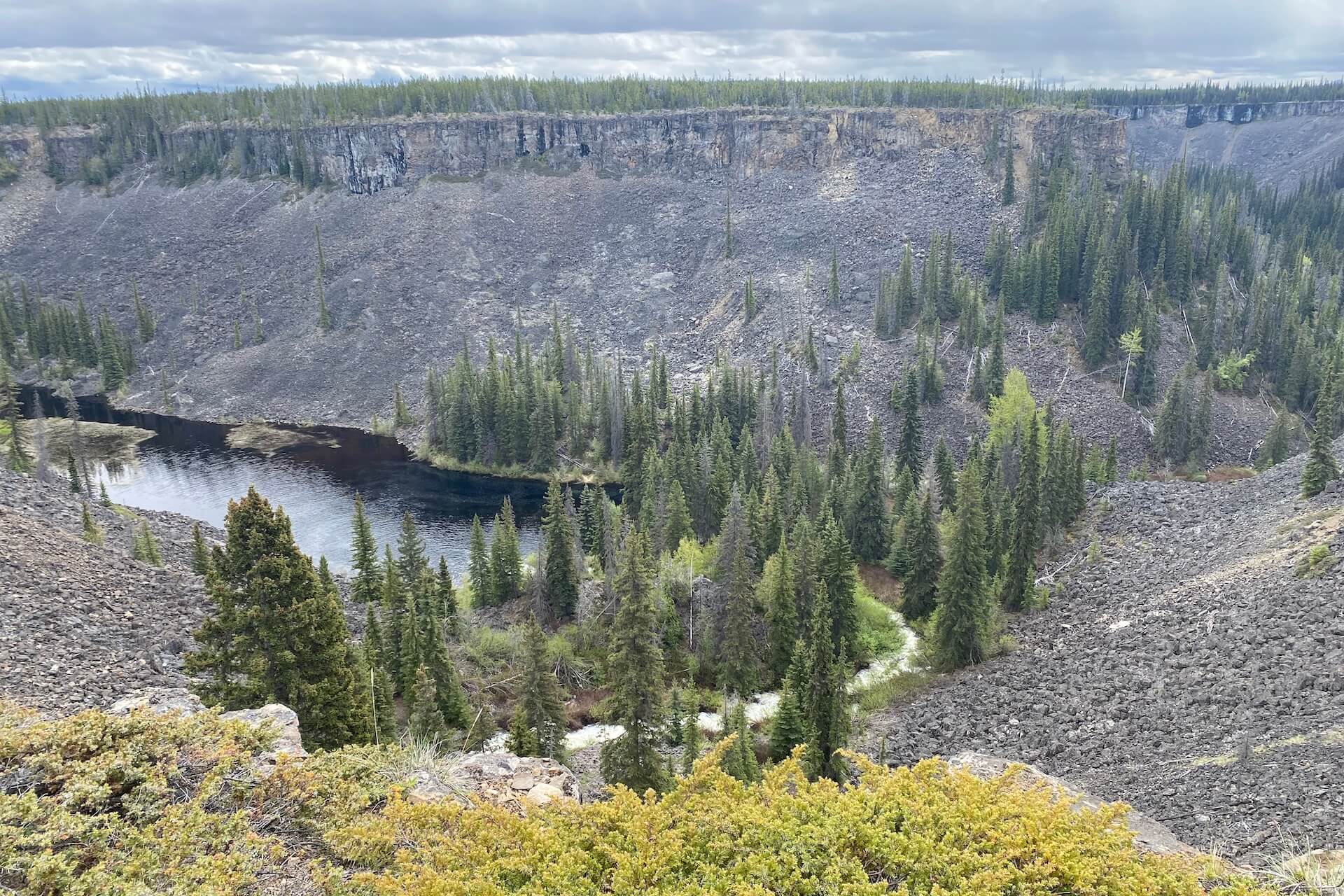 Blick in den gewaltigen Precipice Canyon
